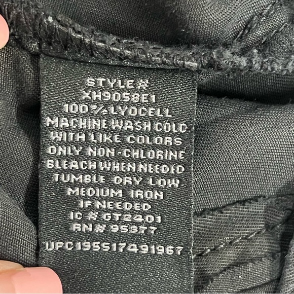 Social Standard by Sanctuary xs shorts washed black Fortune 100% Lyocell pockets - Picture 7 of 10